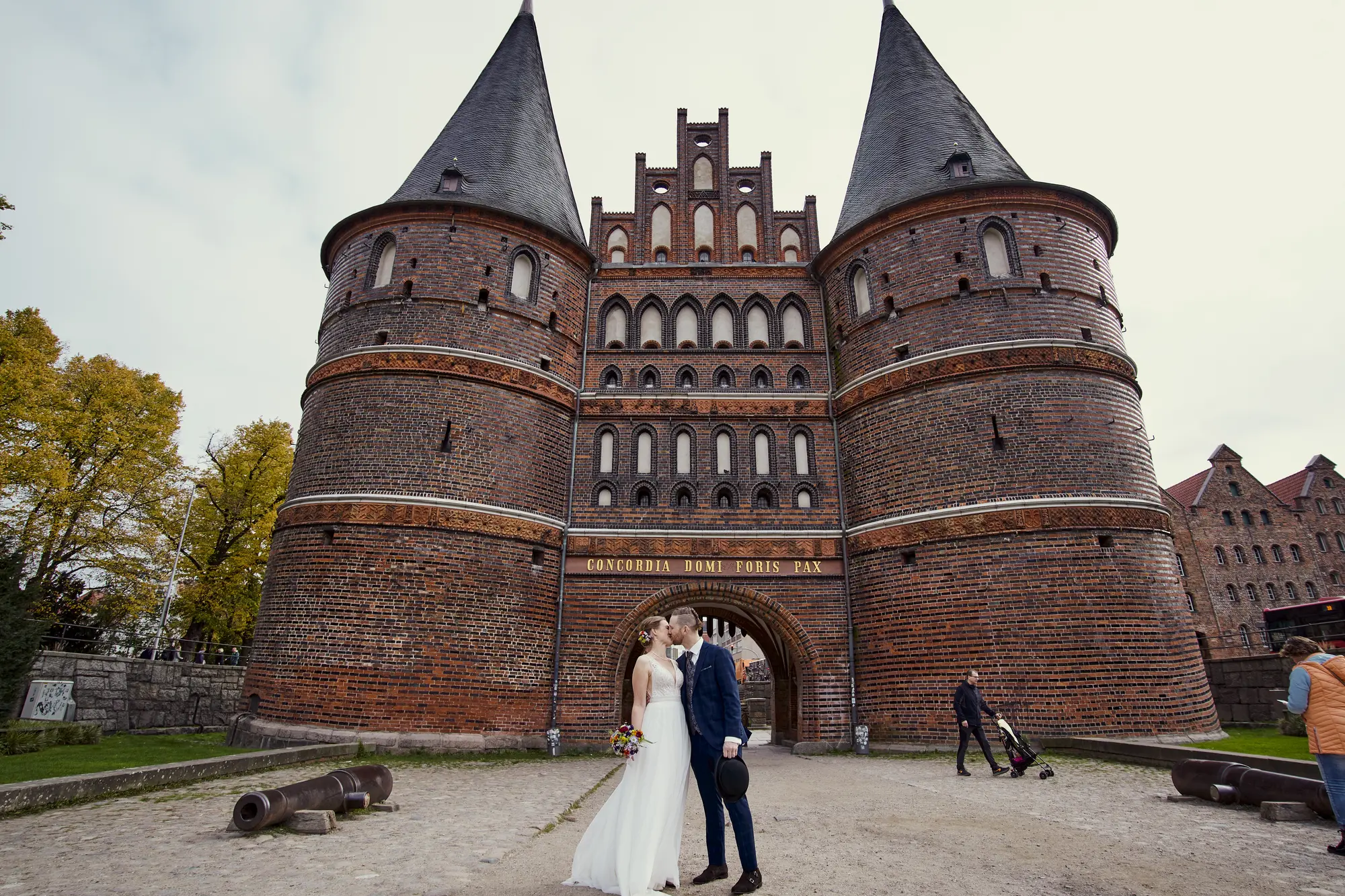 Eine standesamtliche Trauung mitten in der Lübecker Altstadt – Hochzeitsfotograf Lübeck